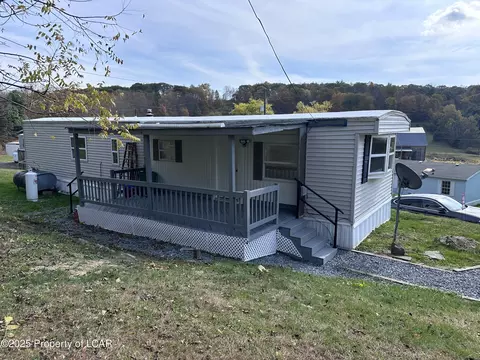 7 Echo Valley Dr, Shavertown, PA 18708 photo 5