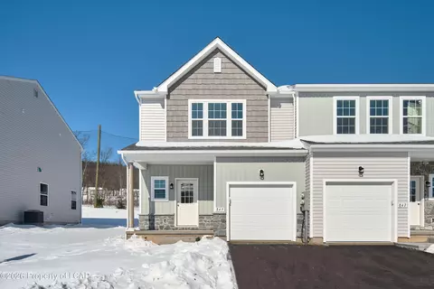 849 Champions Dr, Drums, PA 18222