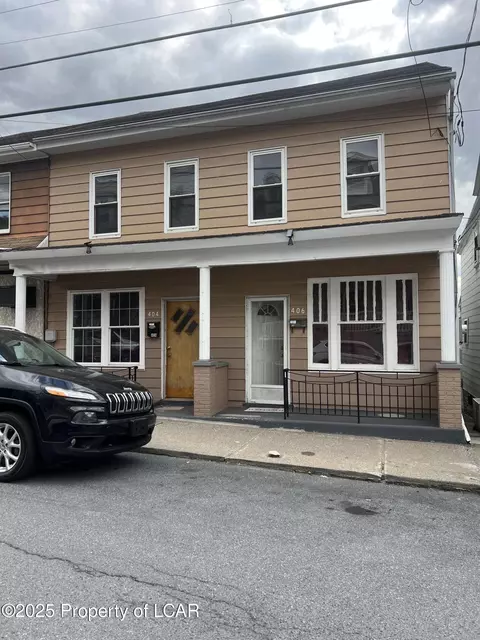 404 W Coal St, Shenandoah, PA 17976