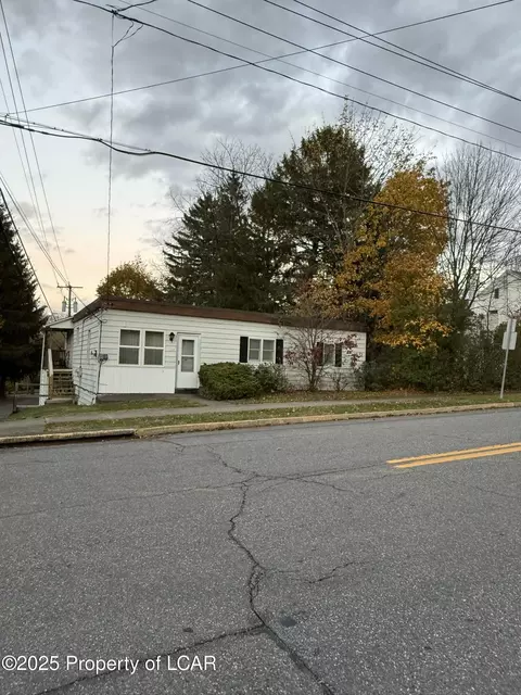 125 Main St, Conyngham, PA 18219