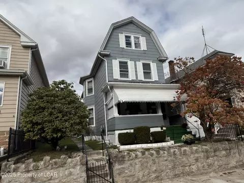 347 Muir Ave, Hazleton, PA 18201