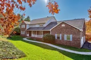 575 Deer Hill Rd, Shavertown, PA 18708