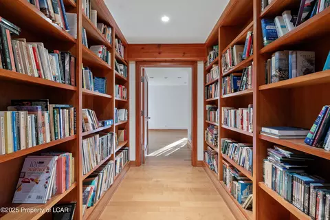 Entry Way - 235 E Center St, Shavertown, PA 18708 photo 6 of 21