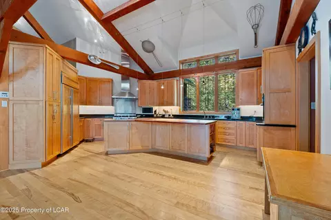 Kitchen - 235 E Center St, Shavertown, PA 18708 photo 5 of 8