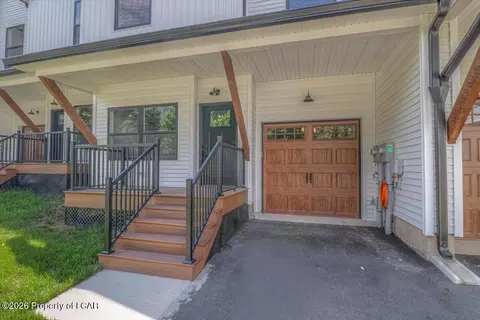 15 Lionel Dr, Swoyersville, PA 18704