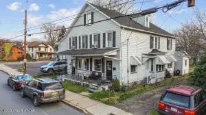 154-156 Willow St, Plymouth, PA 18651