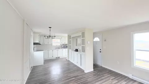 71 3rd Ln, Berwick, PA 18603