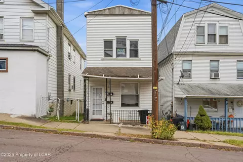94 Hillside St, Wilkes-barre, PA 18702