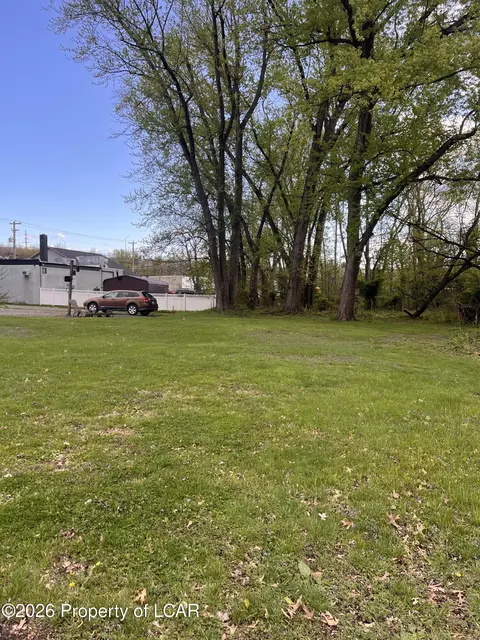 31 Harriet St, Wilkes Barre, PA 18705