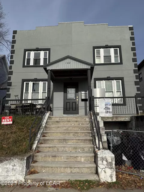 162 W Green St, Nanticoke, PA 18634