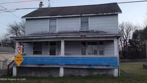 30 E Main St, Junedale, PA 18230 photo 2