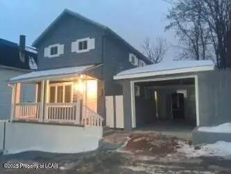 53 Oakwood Ln, Wilkes-barre, PA 18702