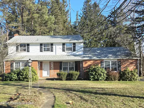 10 Gabriel St, Hazle Township, PA 18202