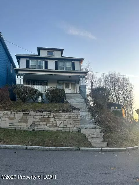 1 Rutter St, Hanover Township, PA 18706