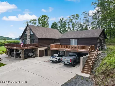 1174 Cedar Head Rd, Sugarloaf, PA 18249
