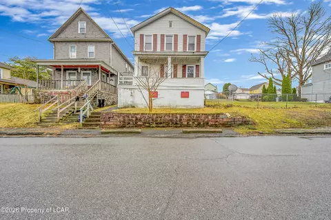 723 Hampton St, Scranton, PA 18504 photo 3