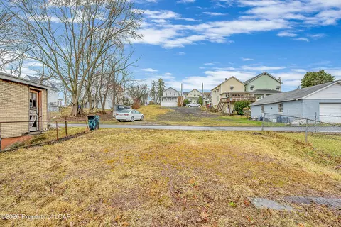 723 Hampton St, Scranton, PA 18504 photo 30