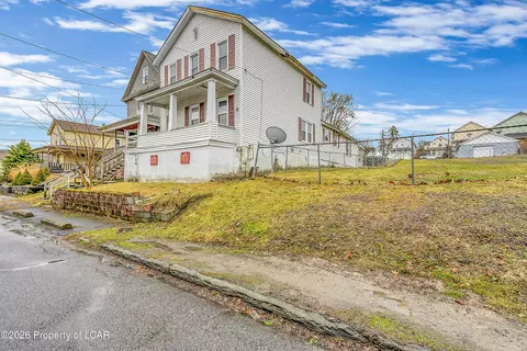 723 Hampton St, Scranton, PA 18504