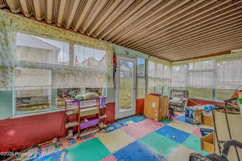 723 Hampton St, Scranton, PA 18504 photo 18