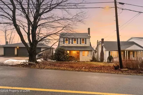 38 State Rd, Barnesville, PA 18214