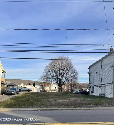 153 N Main St, Old Forge, PA 18518