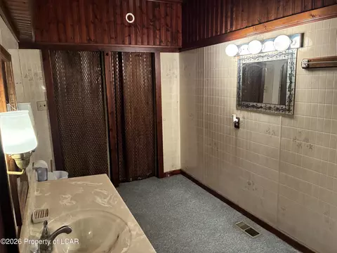 Bath - 4 E Rittenhouse Mill Rd # E, Berwick, PA 18603 photo 10 of 10