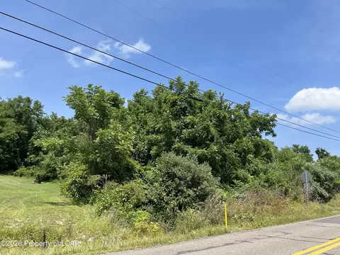 10 Lake Rd, Berwick, PA 18603