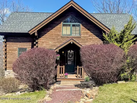 54 Summit Rd, Hazleton, PA 18202
