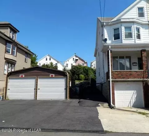 243 Florida Ave, Shenandoah, PA 17976