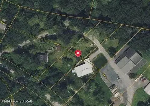 1536 Shady Ln, Mt Pocono, PA 18321