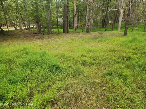 71 Sunshine Dr, White Haven, PA 18661