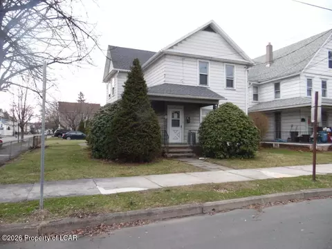 124 W Dorrance St, Kingston, PA 18704