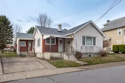 420 W Grace St, Old Forge, PA 18518