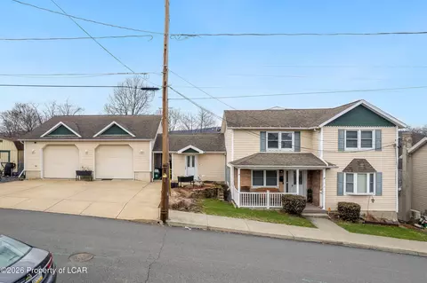 65 Johnson St, Pittston, PA 18640
