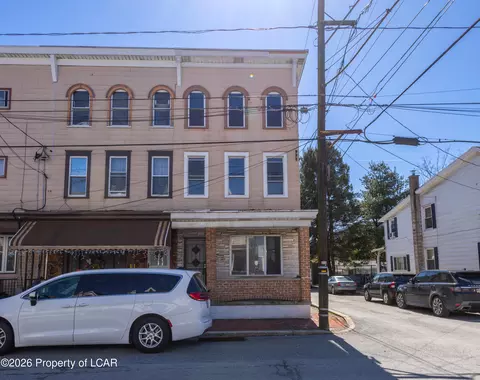 26 Elm St, Tamaqua, PA 18252