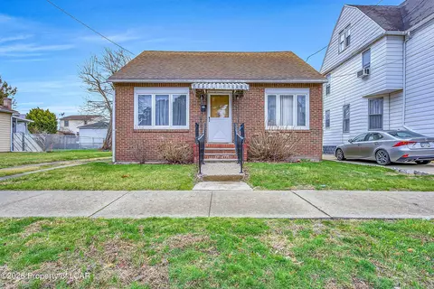 31 Edison St, Wilkes-barre, PA 18702