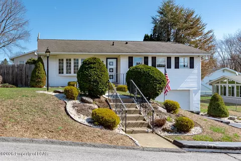 5 Lee Ann Ln, West Wyoming, PA 18644