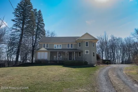 406 Bodle Rd, Wyoming, PA 18644