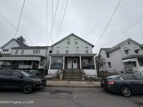 81 Carroll St, Pittston, PA 18640