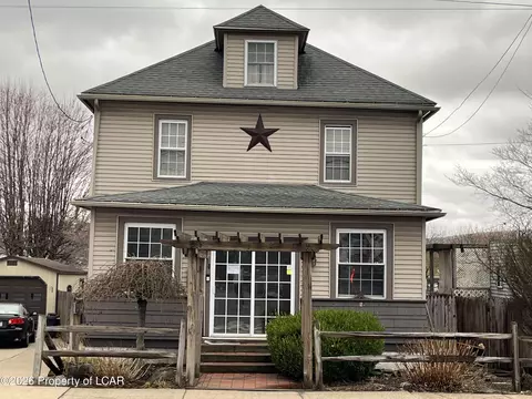 210 Union St, Pringle, PA 18704