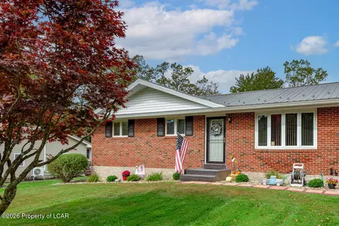 33 Balsam Rd, Bear Creek, PA 18702