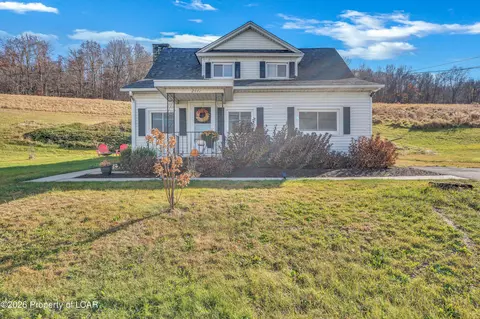 2441 Milwaukee Rd, Clarks Summit, PA 18411