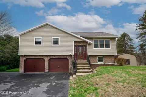 60 Wyndgate Blvd, Drums, PA 18222