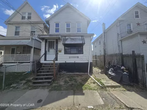 29 Dexter St, Hanover Township, PA 18706