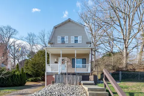 120 E Center St, Shavertown, PA 18708