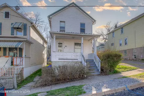 292 Lawrence St, Edwardsville, PA 18704