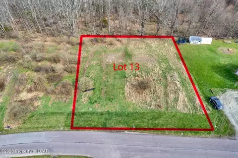 13 Walnut Rdg Dr, Mehoopany, PA 18629