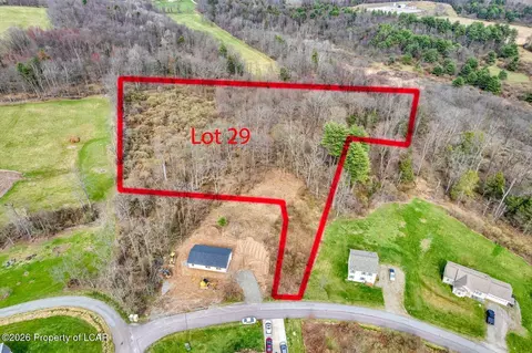 29 Walnut Ridge Dr, Mehoopany, PA 18629