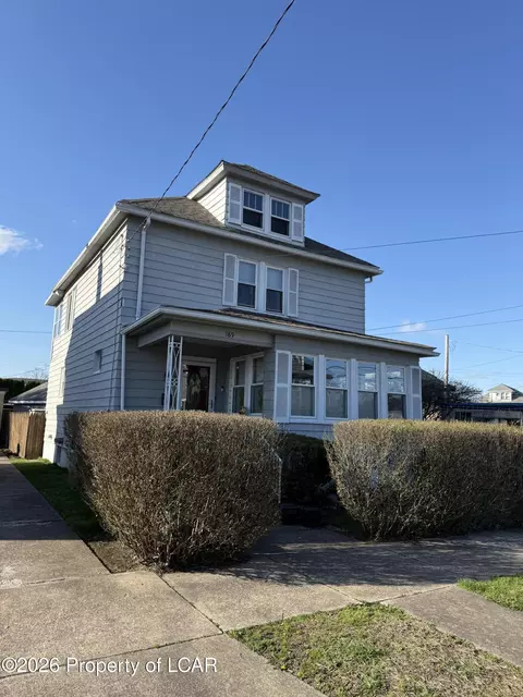 189 Lyndwood Ave, Hanover Township, PA 18706