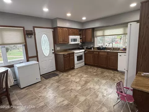 Kitchen - 1636 E Broad St, Hazleton, PA 18201 photo 3 of 7